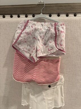 2 pairs shorts/ 1 skort 3T and 4t